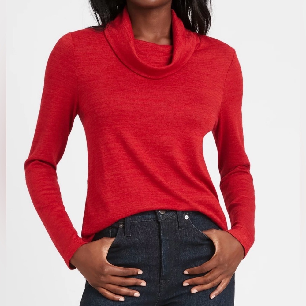 BR luxespun cowl neck sweater size S
